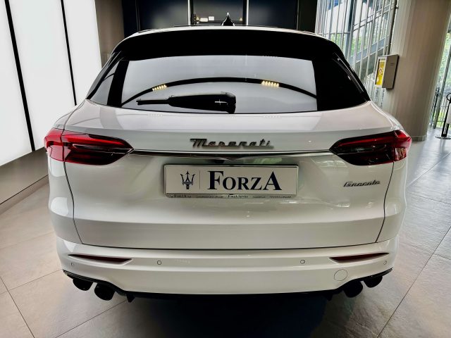 MASERATI Grecale usata, con Autoradio