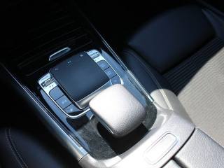 MERCEDES-BENZ B 180 usata, con Autoradio digitale