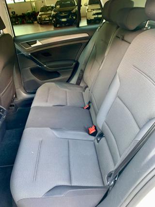 VOLKSWAGEN Golf usata, con ESP