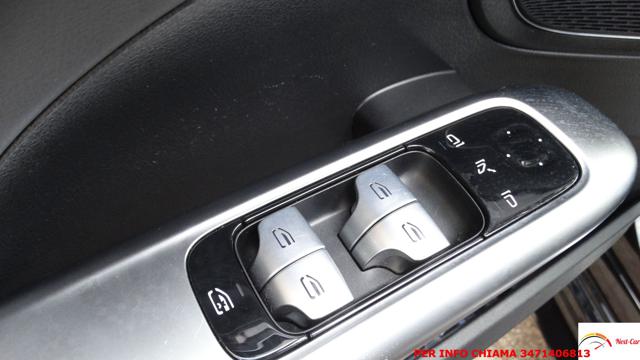MERCEDES-BENZ C 300 usata 142