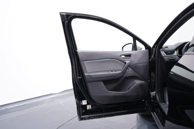 RENAULT Captur usata, con Controllo automatico clima
