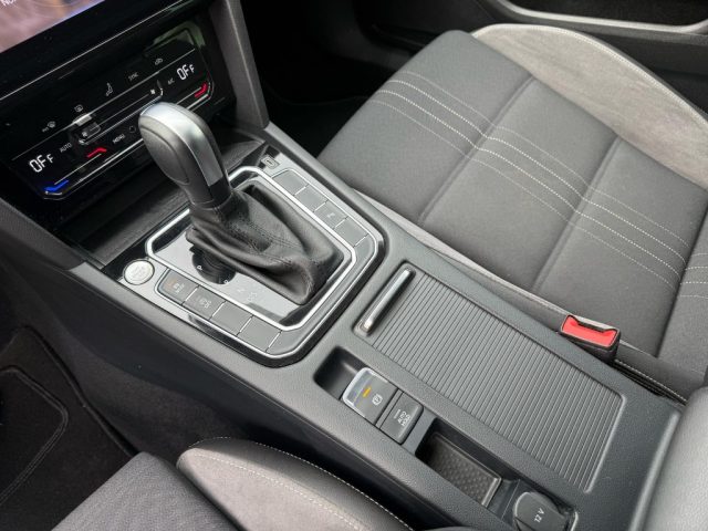 VOLKSWAGEN Passat Alltrack usata, con Specchietti laterali elettrici