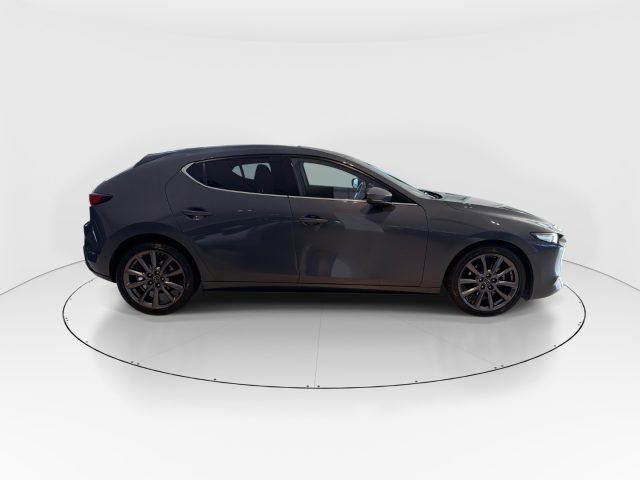 MAZDA 3 usata, con Autoradio digitale