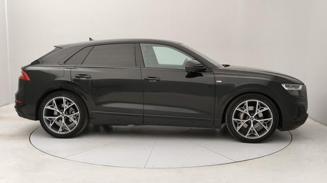 AUDI Q8 usata, con Autoradio