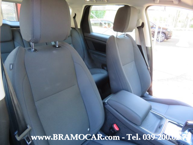 LAND ROVER Discovery Sport usata, con Autoradio digitale