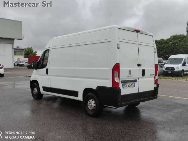 PEUGEOT Boxer usata, con Alzacristalli elettrici