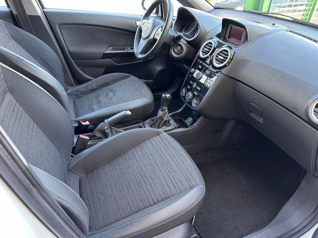OPEL Corsa usata, con Servosterzo