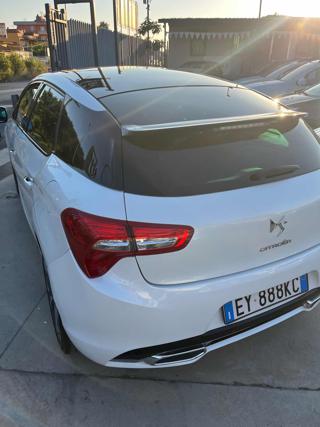 DS AUTOMOBILES DS 5 usata, con Autoradio