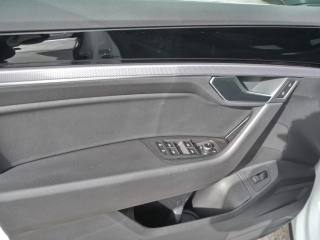 VOLKSWAGEN Touareg usata, con Gancio traino