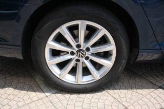 VOLKSWAGEN Passat Variant usata, con Sistema di navigazione