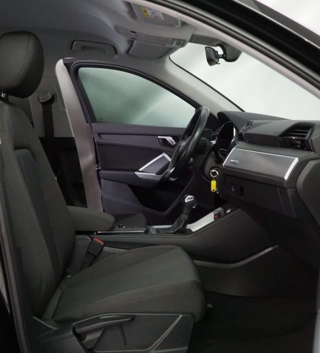AUDI Q3 usata, con Park Distance Control