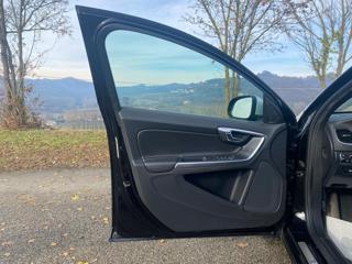 VOLVO V60 usata, con Park Distance Control
