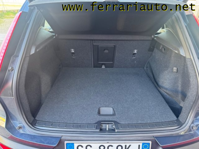 VOLVO XC40 usata, con Touch screen