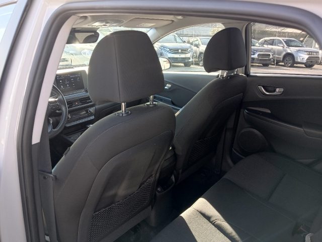 HYUNDAI Kona usata, con Volante in pelle