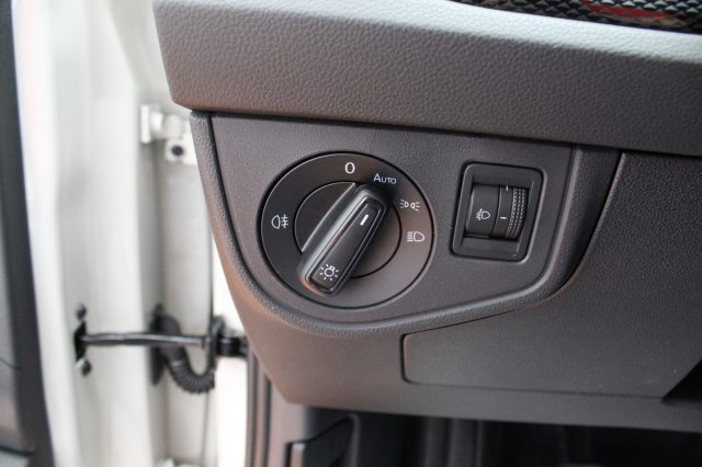 VOLKSWAGEN Taigo usata, con ESP