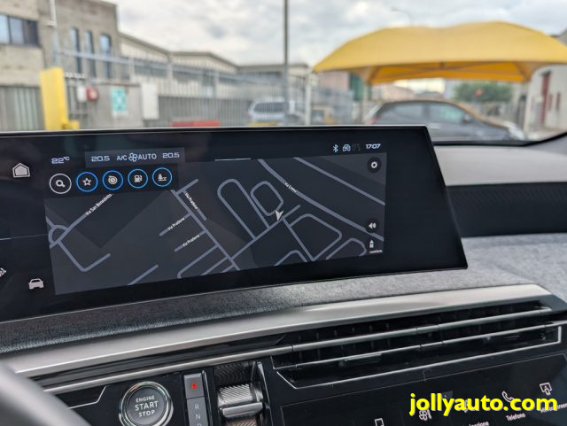 PEUGEOT 5008 usata, con Fari LED