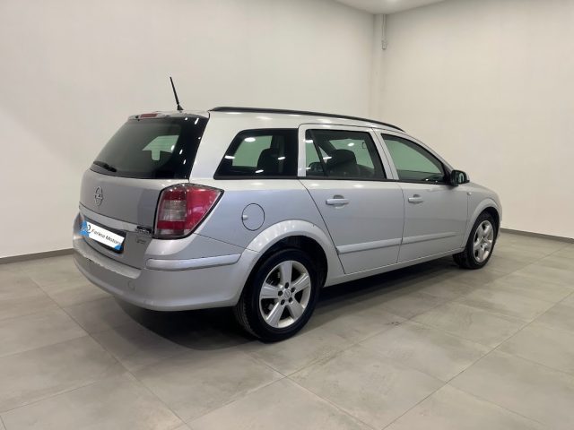 OPEL Astra usata, con Alzacristalli elettrici