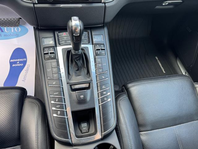 PORSCHE Macan usata, con Controllo automatico clima