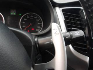 MITSUBISHI L200 usata, con Autoradio digitale