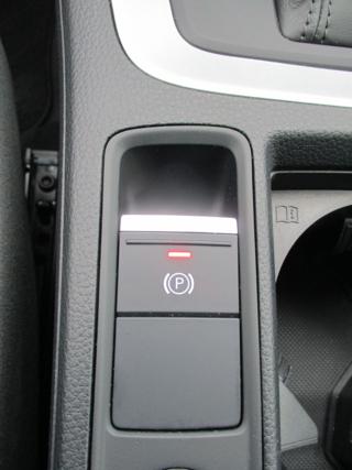 AUDI Q3 usata, con Sistema di parcheggio automatico