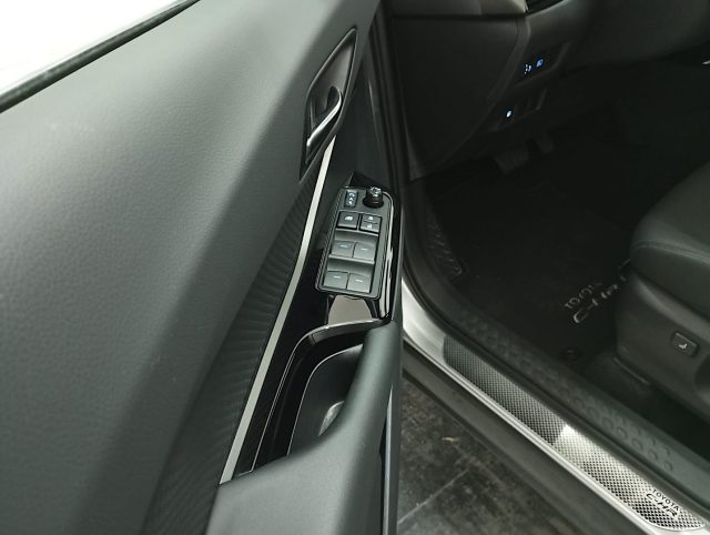 TOYOTA C-HR usata, con Airbag posteriore