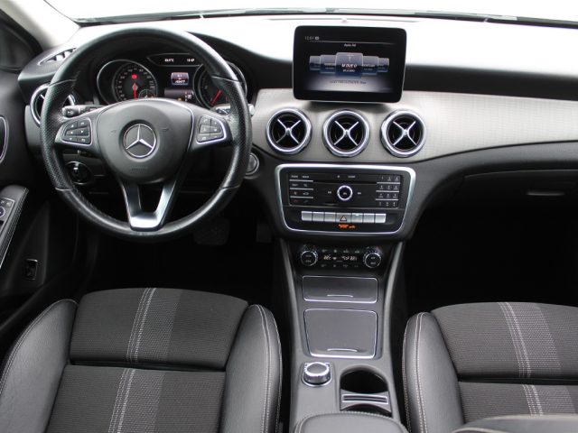 MERCEDES-BENZ GLA 200 usata, con Servosterzo