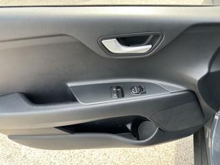 KIA Stonic usata, con Autoradio