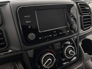 PEUGEOT Boxer usata, con Controllo vocale