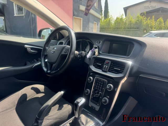 VOLVO V40 usata, con Autoradio