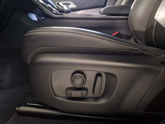 LAND ROVER Range Rover Velar usata, con USB