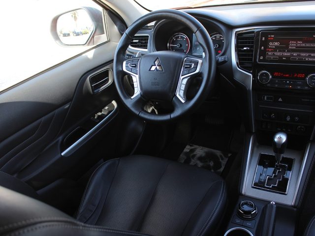 MITSUBISHI L200 usata, con Sedili riscaldati