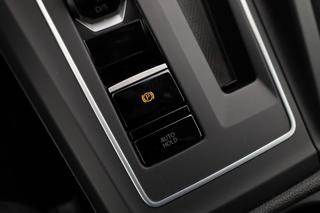 VOLKSWAGEN Golf Variant usata, con USB