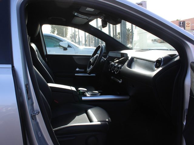 MERCEDES-BENZ B 180 usata, con Cruise Control