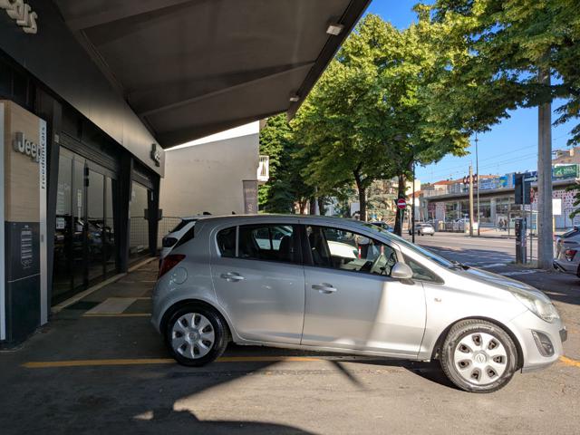 OPEL Corsa usata, con Autoradio