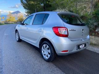 DACIA Sandero usata, con Autoradio