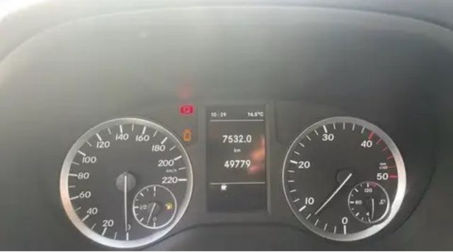 MERCEDES-BENZ Vito usata, con Specchietti laterali elettrici