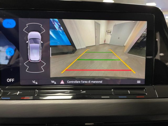 VOLKSWAGEN Golf usata, con Touch screen