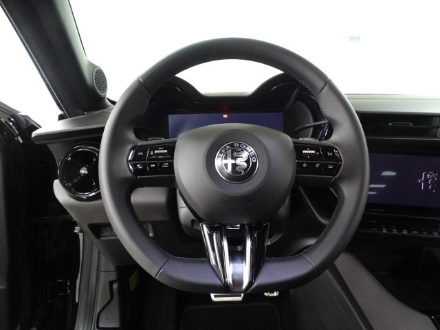 ALFA ROMEO Junior usata, con Leve al volante
