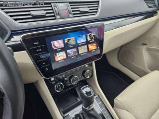 SKODA Superb usata, con Park Distance Control