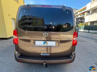 TOYOTA Proace Verso usata, con Autoradio