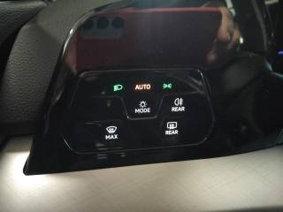 VOLKSWAGEN Golf usata, con Frenata d
