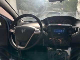 LANCIA Ypsilon usata, con Fendinebbia