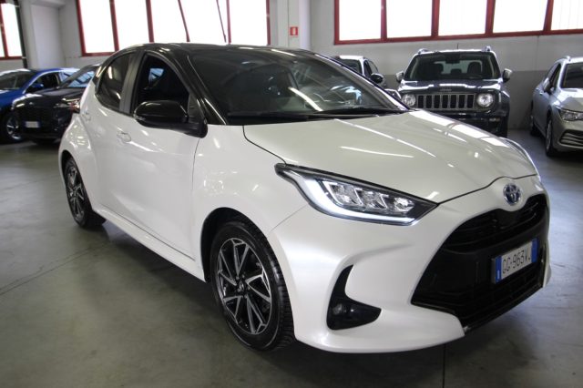 TOYOTA Yaris usata, con Autoradio