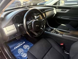 JAGUAR XF usata, con Autoradio