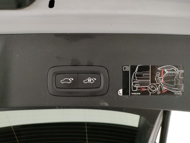 VOLVO XC40 usata, con Cerchi in lega