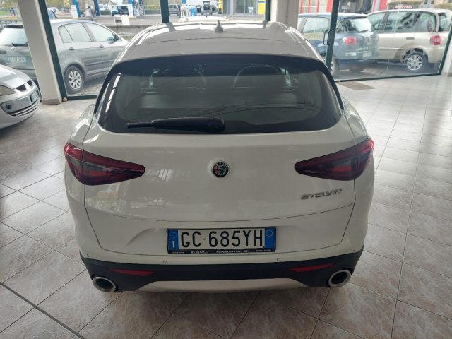 ALFA ROMEO Stelvio usata, con Controllo trazione