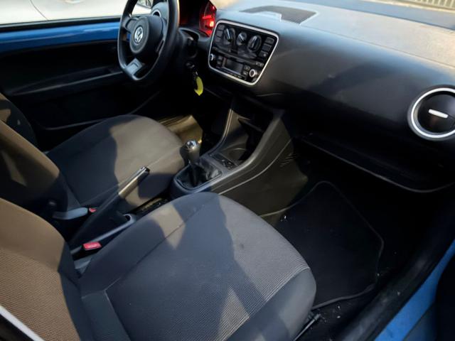 VOLKSWAGEN up! usata, con ESP