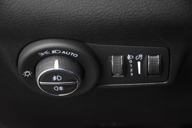 JEEP Compass usata, con Servosterzo
