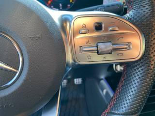 MERCEDES-BENZ GLB 200 usata, con Leve al volante