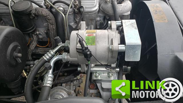 LAND ROVER Defender usata 26